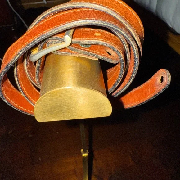 Vintage Oroton Black and Tan Leather SatcheCrossbody - Picture 5 of 8